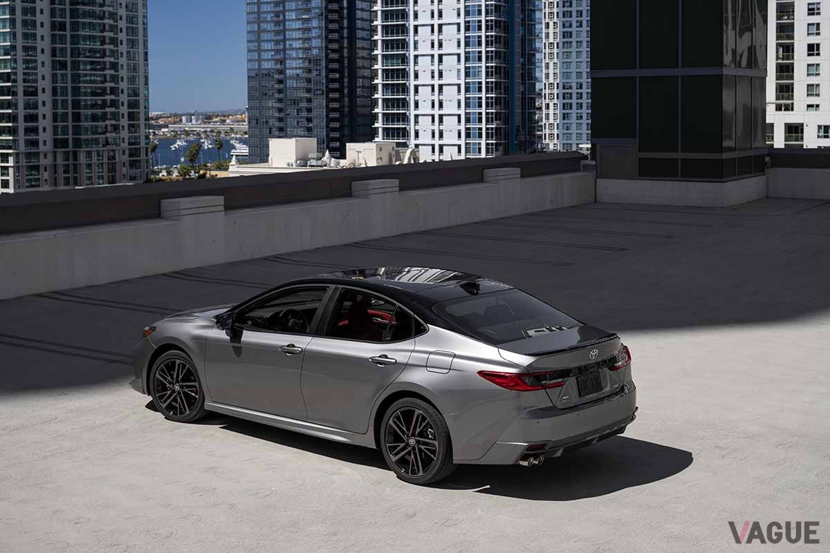 米国で発売されたトヨタ新型「カムリ」