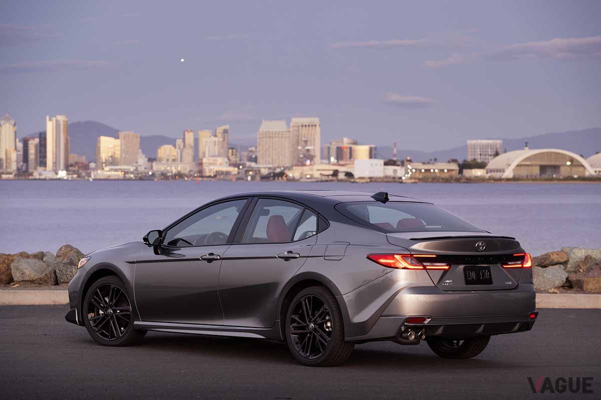 米国で発売されたトヨタ新型「カムリ」