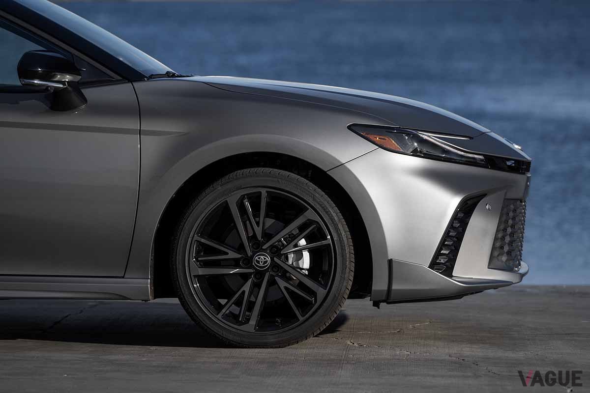 米国で発売されたトヨタ新型「カムリ」