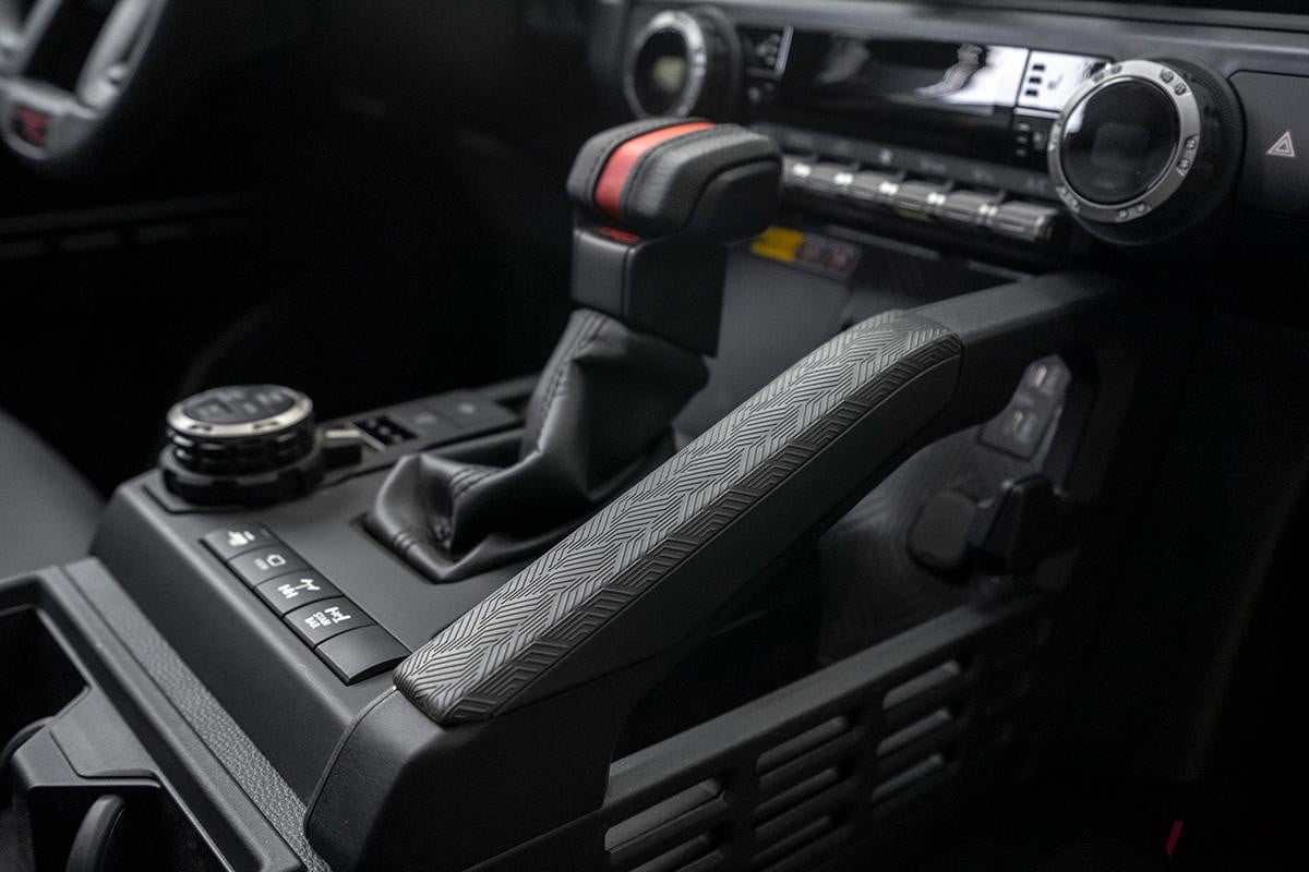 米国で初公開されたトヨタ新型「4ランナー」のインテリア
