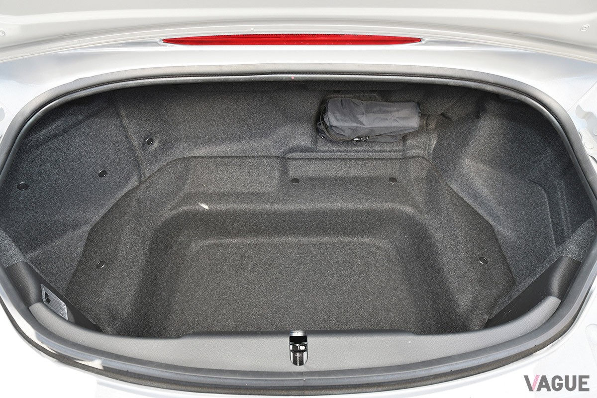 「バイクはいらないかも」と思わせるほど、純度の高い“操る楽しさ”を味わわせてくれるマツダ新型「ロードスター」