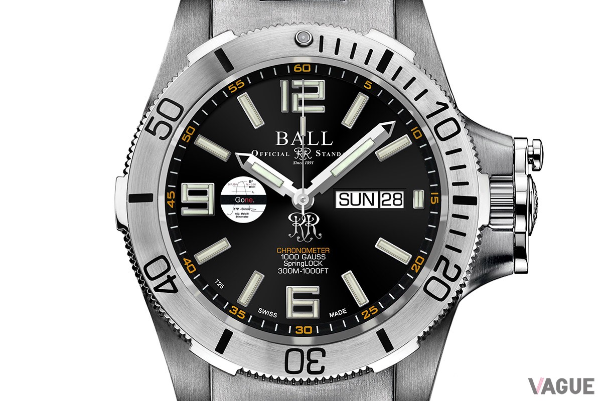 チタンケースにSSベゼルを合わせた「DM2276A-S4CJ-BK」。ブレスレットもSSとチタンのコンビネーションを採用