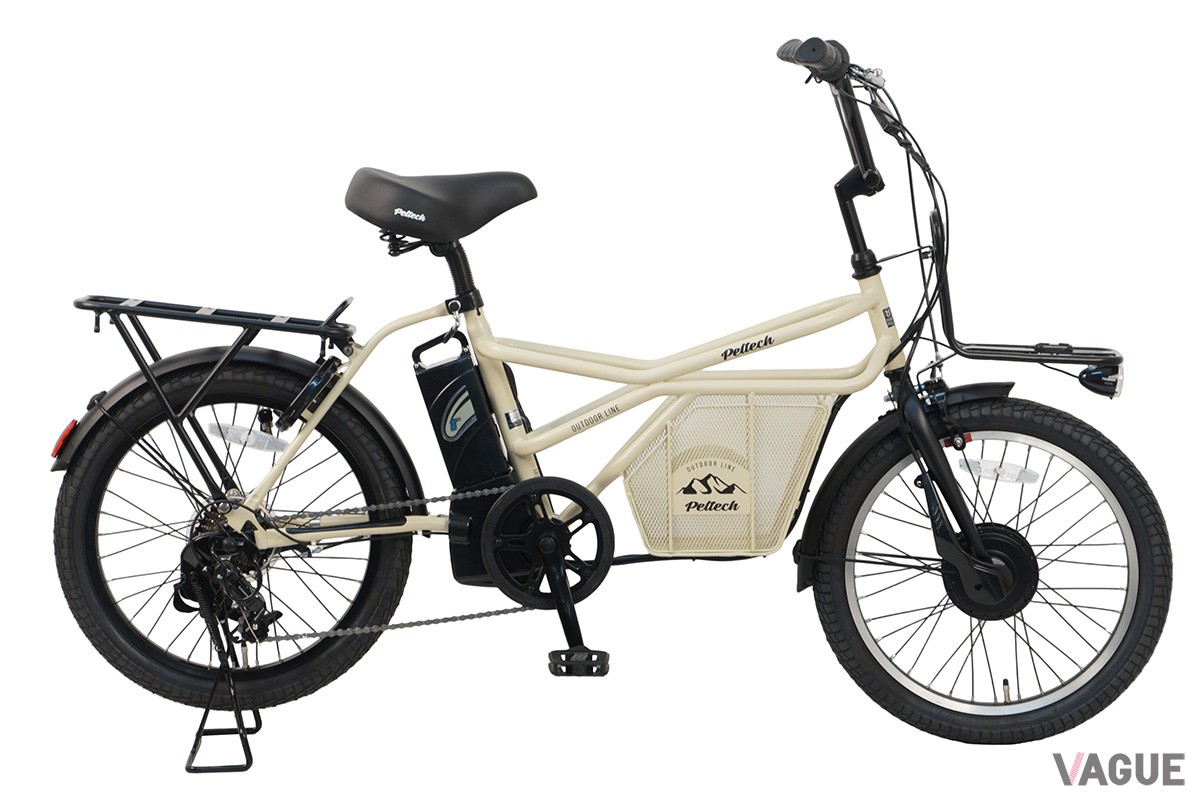 駐輪時の安定性を確保する幅広L字スタンドを標準装備