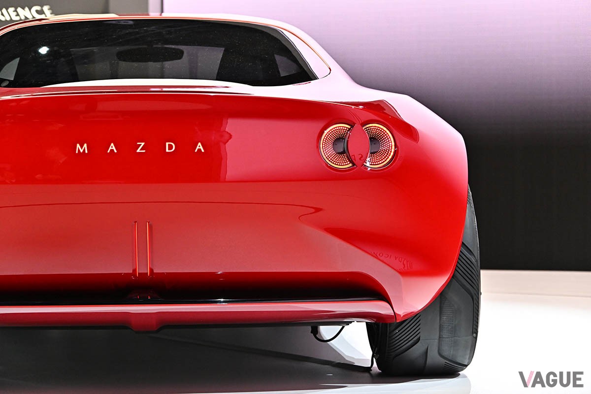 「RX500」との共通点も存在するマツダの最新コンセプトカー「アイコニックSP」