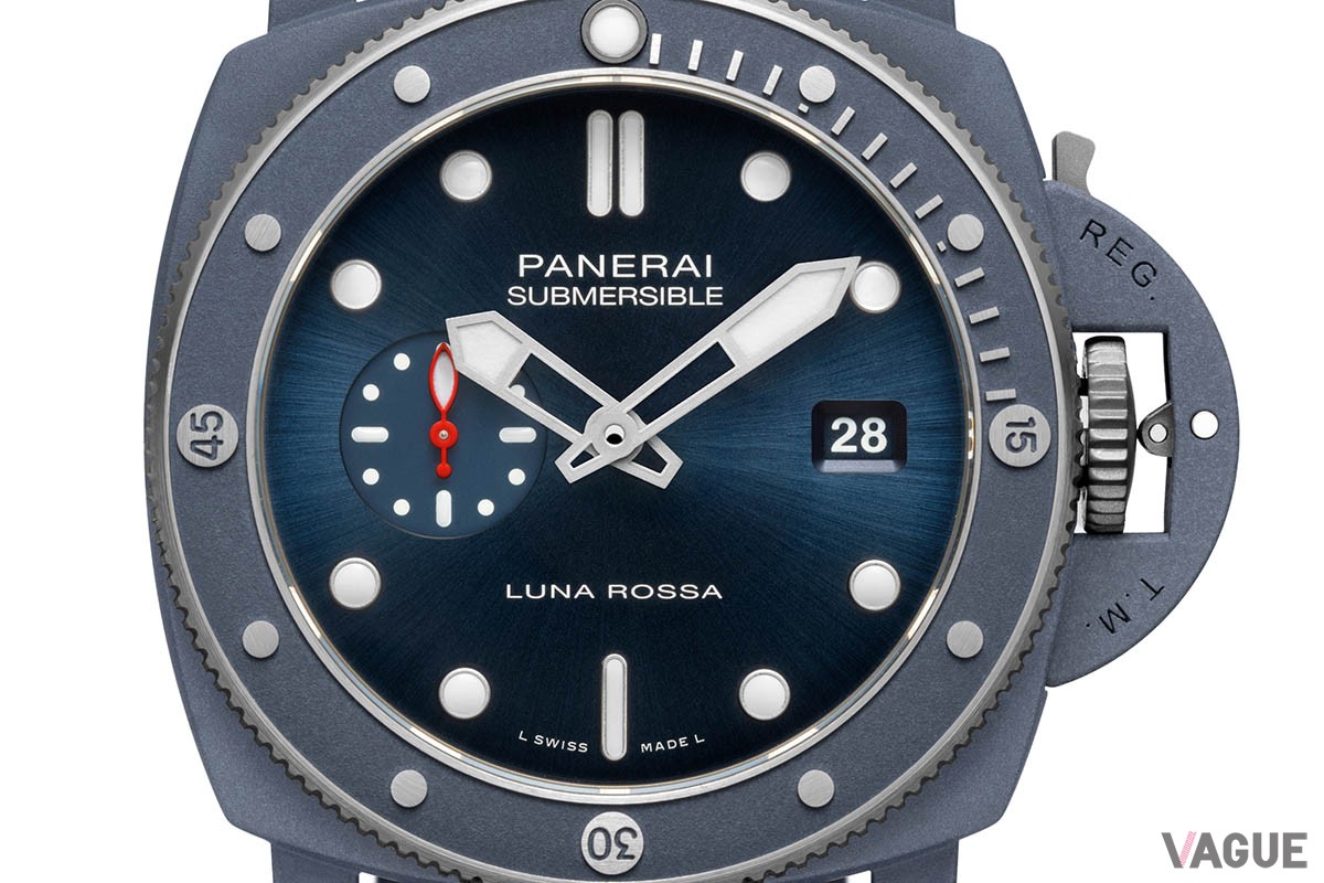 ルナ・ロッサ艇にも使われるチタンの採用と、ベゼルをさらに保護するセラミックディスクにより、極限環境でも頼もしい堅牢性を誇る