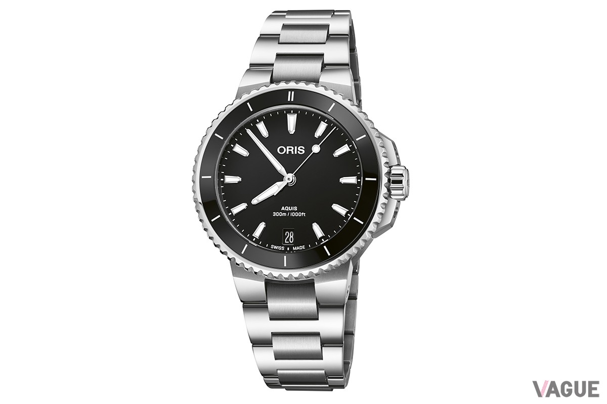 36.50mm「Aquis Date 36.50 mm 733 7792 4154-07 8 19 05P」のカラーバリエーション。