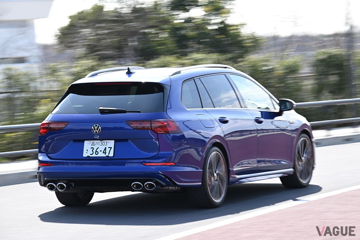 人気低迷中のワゴンながら、スポーツカー顔負けの走りとサルーン級の快適性、そして抜群の使い勝手で人気を得ているVW「ゴルフRヴァリアント」