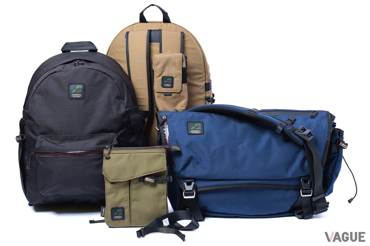 CORDURAと共同開発したオリジナル防水ファブリックを使った「STANDARD SERIES」