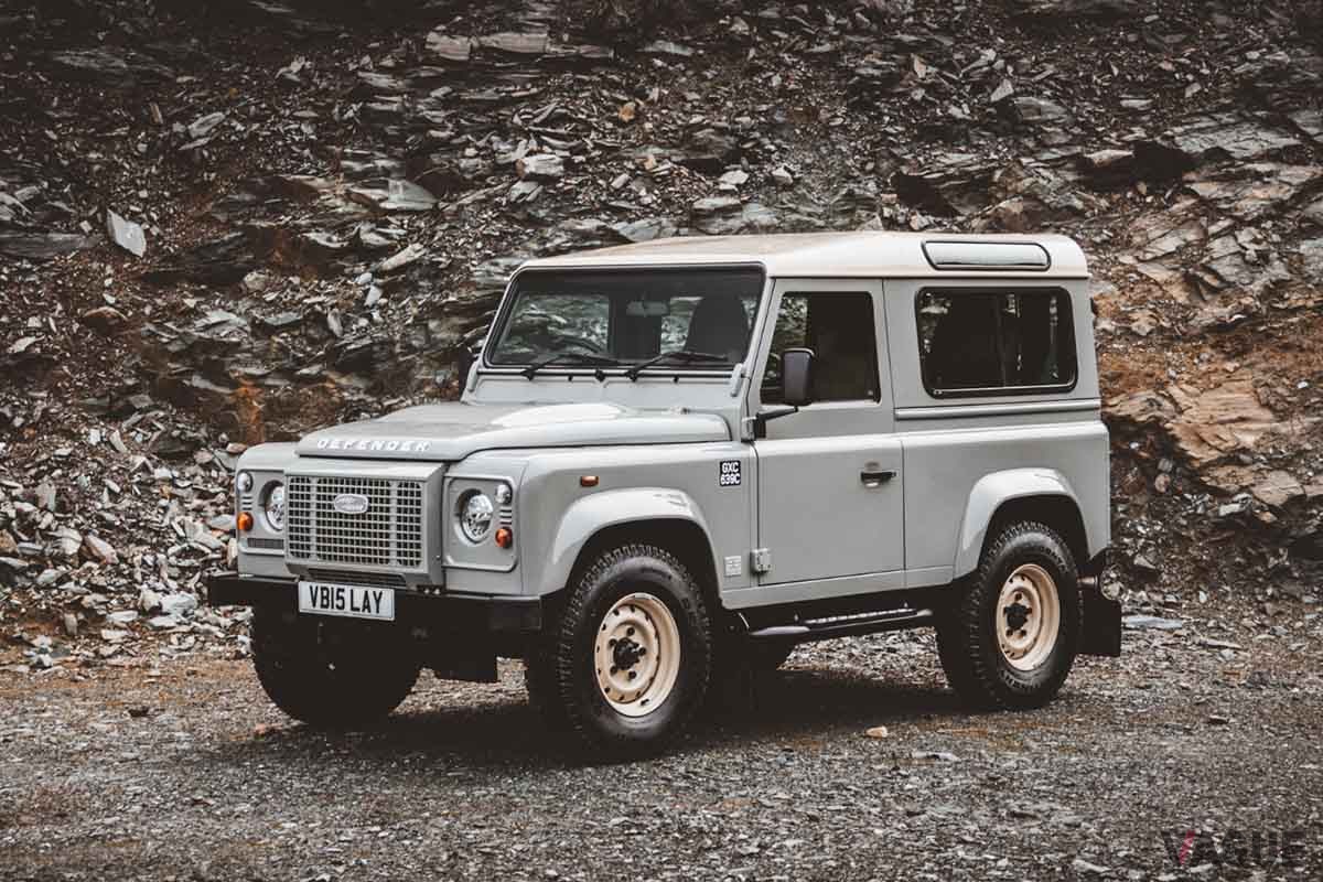 ランドローバーの特別仕様車「クラシック・ディフェンダー ワークスV8 アイラエディション」