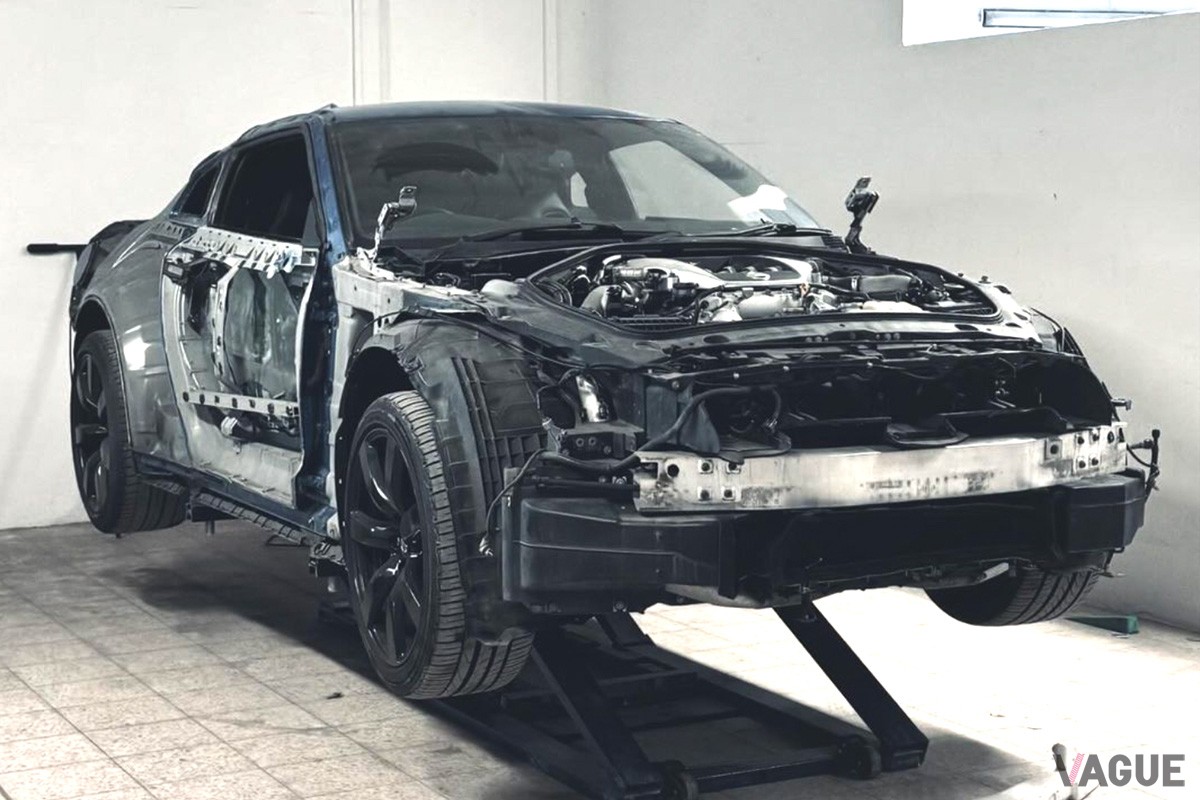 R35型「GT-R」をベースに実車化の作業が進む「アルティザンGT-R」