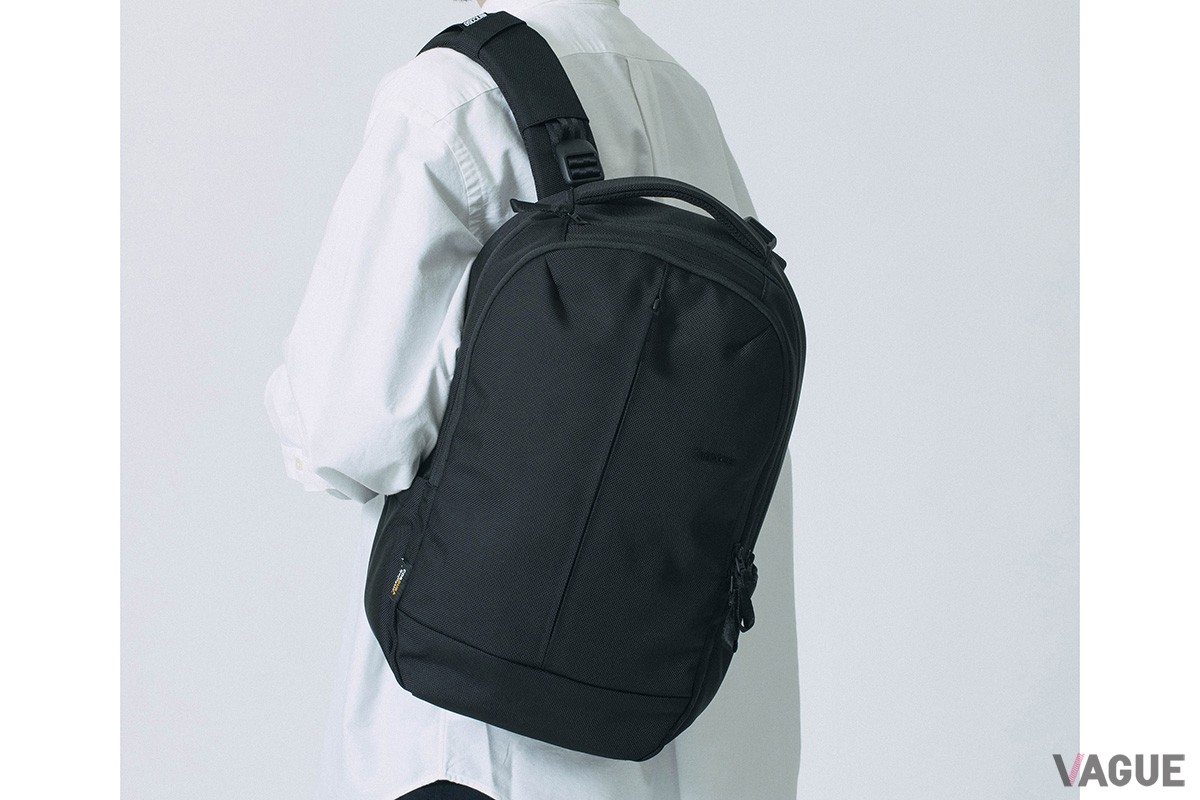 インケース「Tracks Backpack 18L」