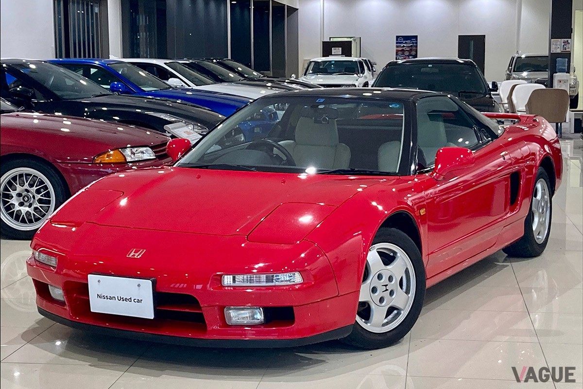 同じく、本記事執筆時点で日産自動車の認定中古車として販売されているホンダの初代「NSX」（C）奈良日産自動車