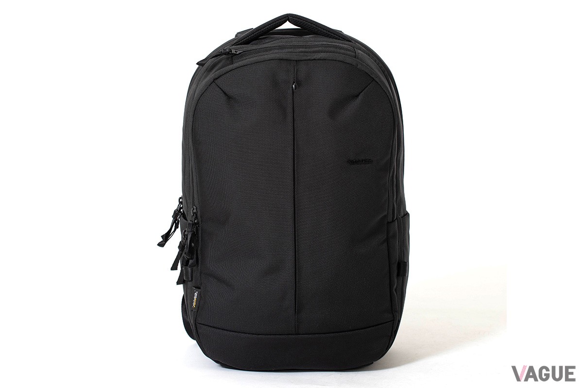 インケース「Tracks Backpack 25L」