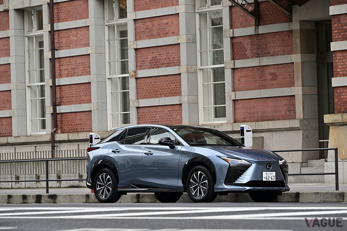 レクサス「RZ300e」