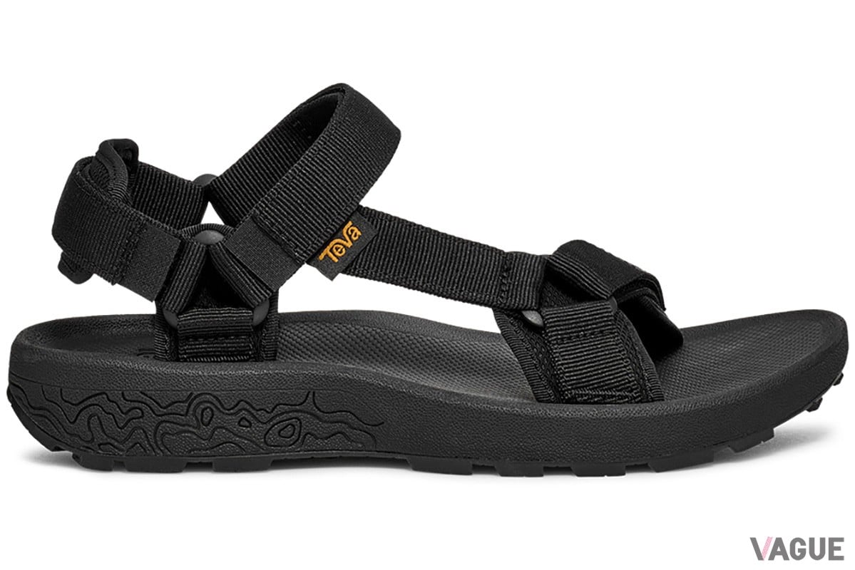 テバの新作ウォーターサンダル「HYDRATREK SANDAL」は水辺で安定したトラクションを提供するアマガエル由来の新機能“HYDRATREK”を搭載