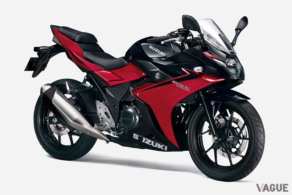 LEDヘッドランプを新たに採用し、より精悍な顔つきとなったスズキのフルカウルスポーツバイク「GSX250R」