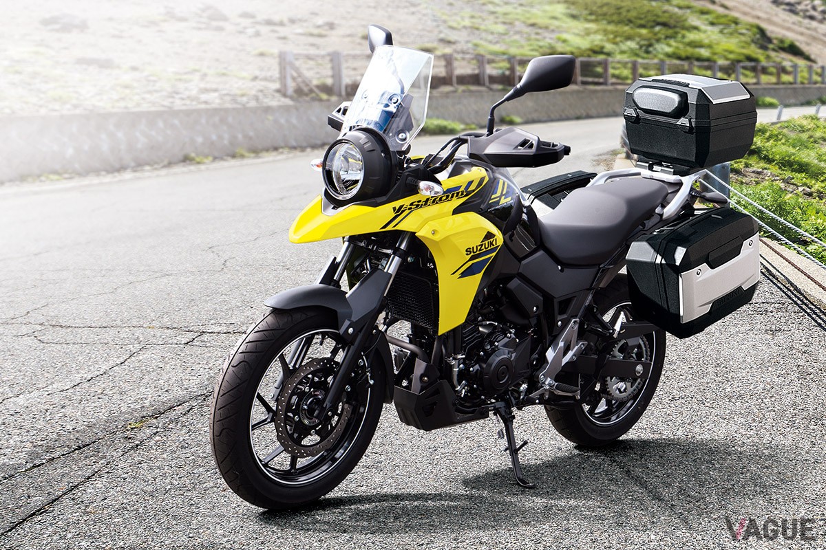 スズキ「Vストローム250」の2024年モデルは、新エンジン搭載で燃費性能や加速性能が向上