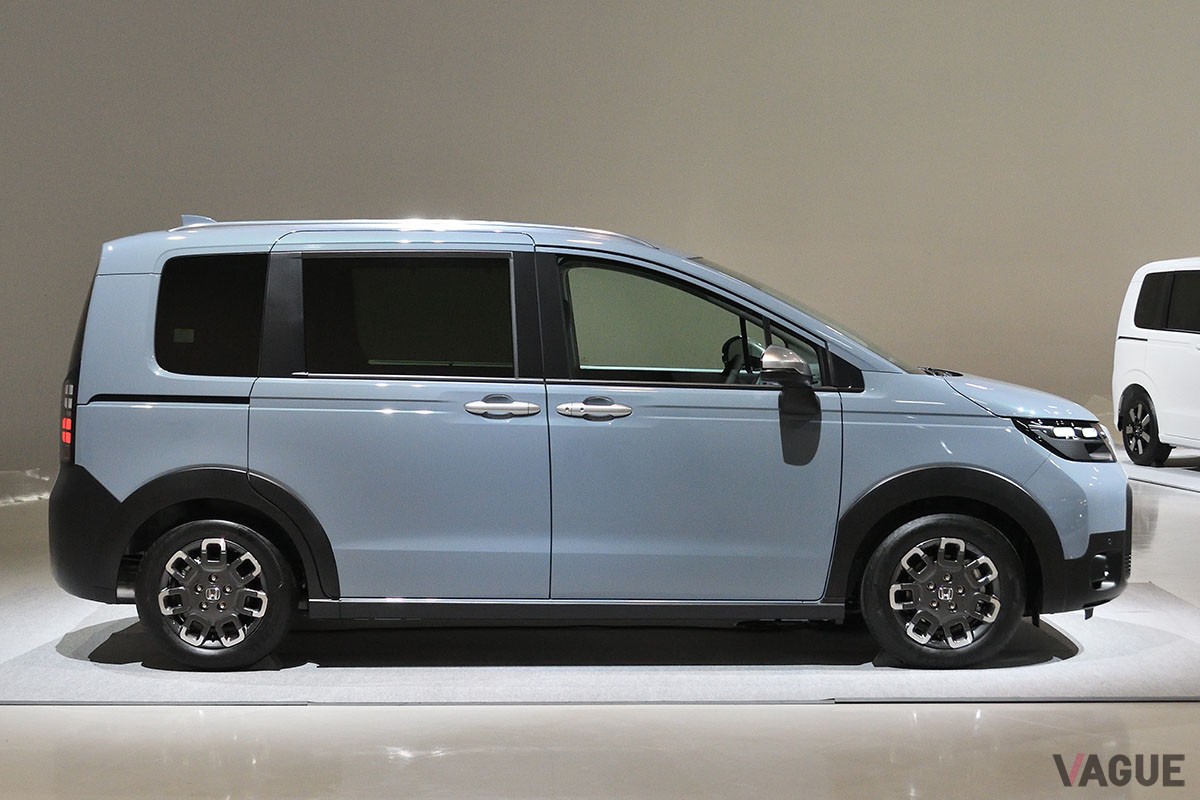ホンダ新型「フリード クロスター」