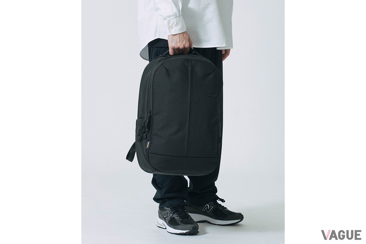 インケース「Tracks Backpack 25L」