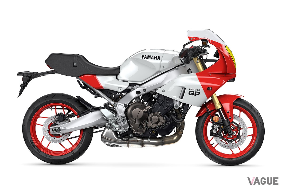 1980年代のGPファクトリーマシン「YZR500」を想起させるルックスが斬新なヤマハ「XSR900 GP」が正式発表された