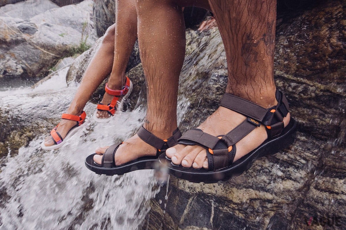テバの新作ウォーターサンダル「HYDRATREK SANDAL」は水辺で安定したトラクションを提供するアマガエル由来の新機能“HYDRATREK”を搭載