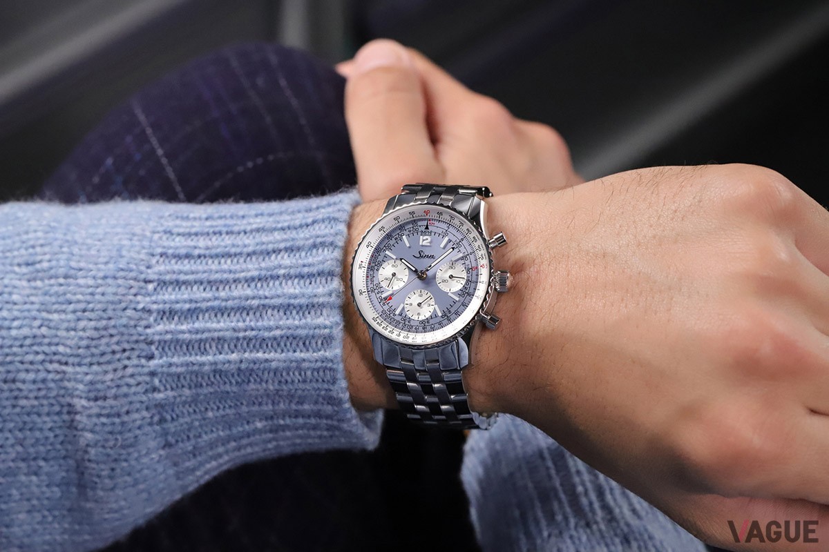 サンレイ加工を施したアイスブルーダイヤルが美しい「903.St.HB」は世界500本の限定モデル