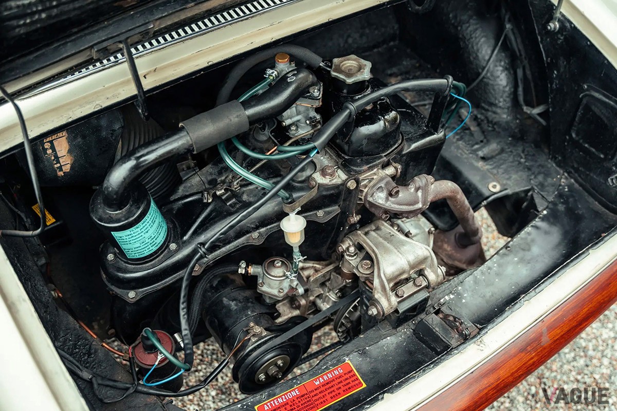 リアに搭載される空冷2気筒エンジン（C）RMサザビーズ