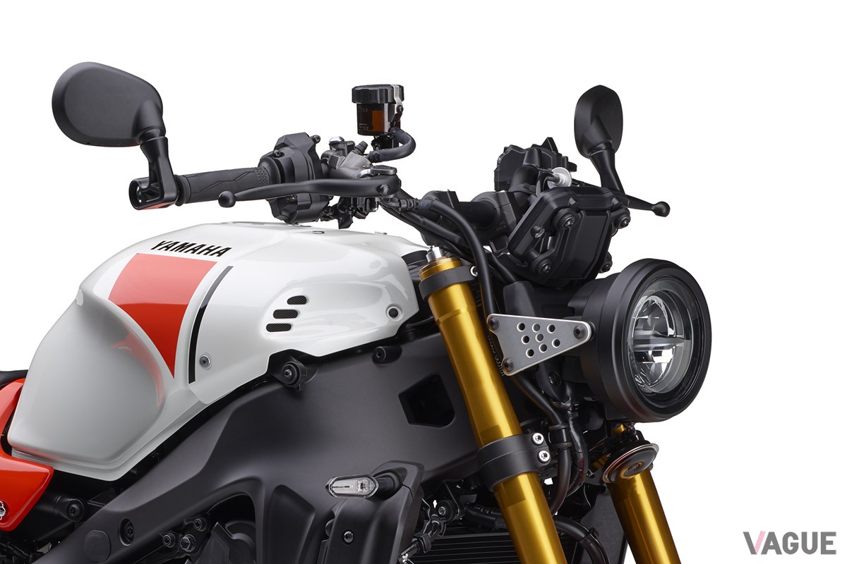 1980年代のレーシングバイクを想起させるフォルムとライディングポジションがカッコいいヤマハ「XSR900」の2024年モデル