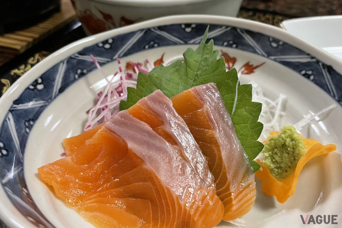 信州サーモンの刺身