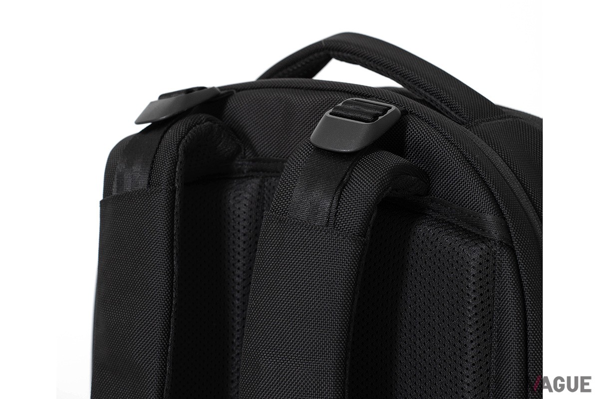 インケース「Tracks Backpack」シリーズのディテール