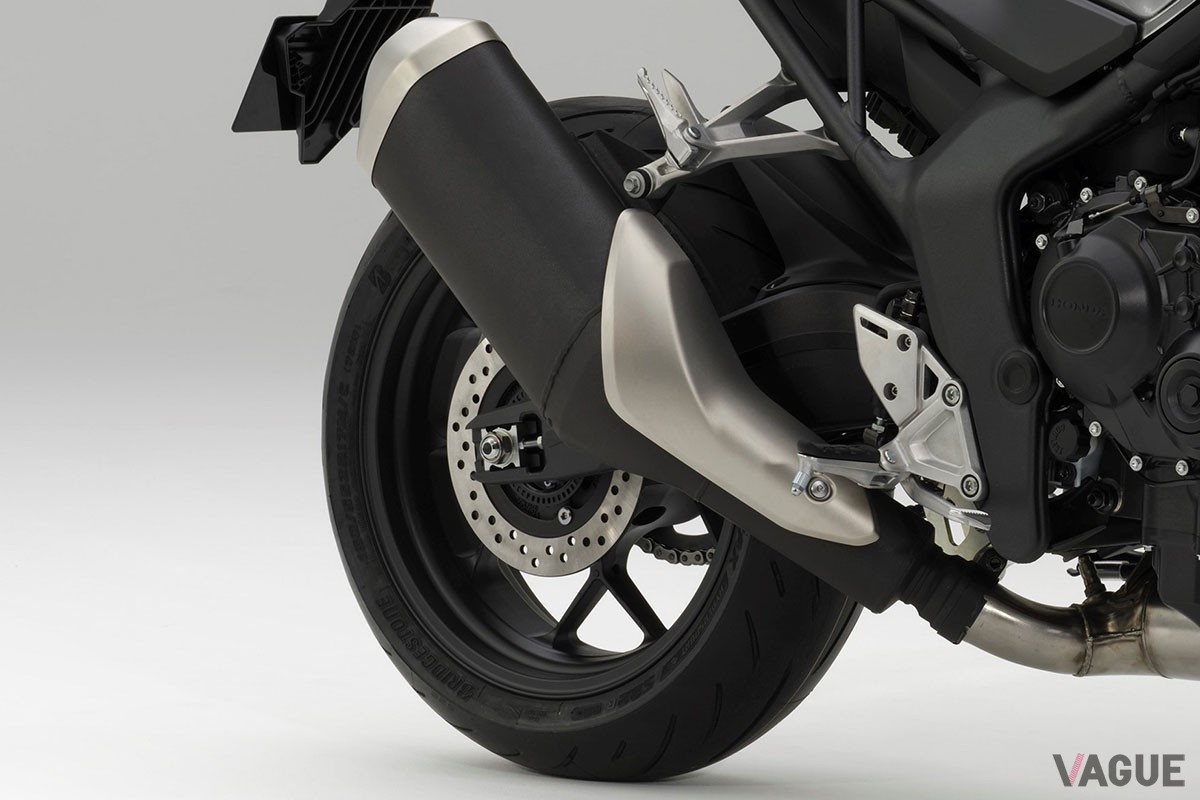 今秋の正式発表がウワサされるホンダ製ネイキッドバイクの新たなフラッグシップ「CB1000ホーネット」