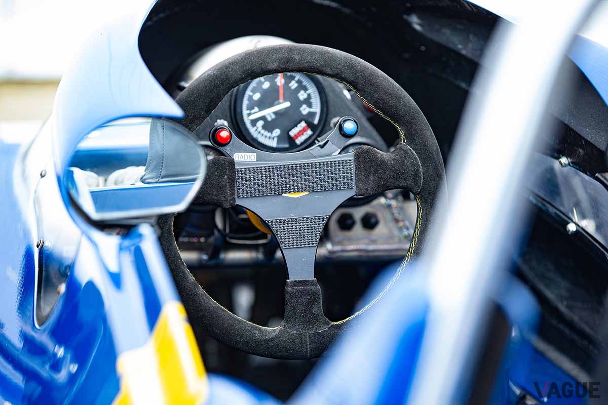 オークションに登場した1977年製タイレル「P34」。伝説のF1マシンだ Simon Clay ©2023 Courtesy of RM Sotheby's