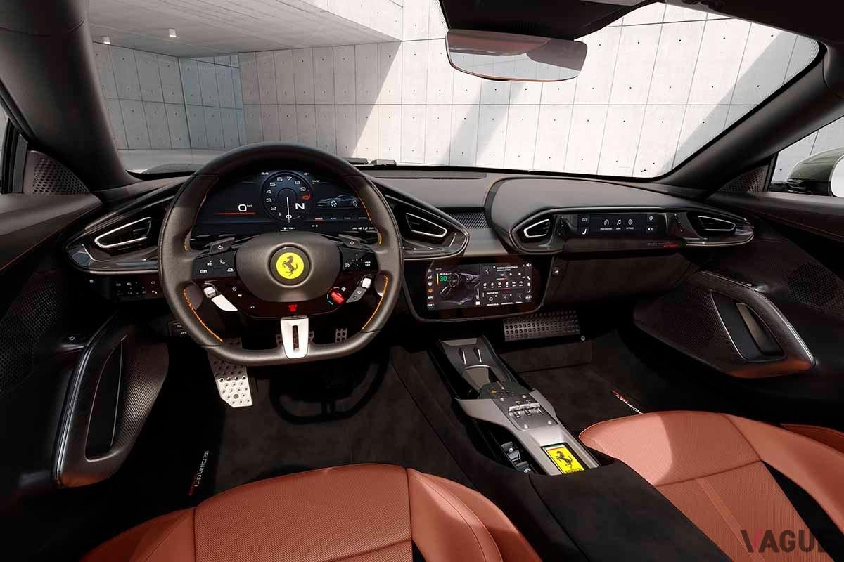 世界初公開されたフェラーリ新型「ドーディチ・チリンドリ」のインテリア