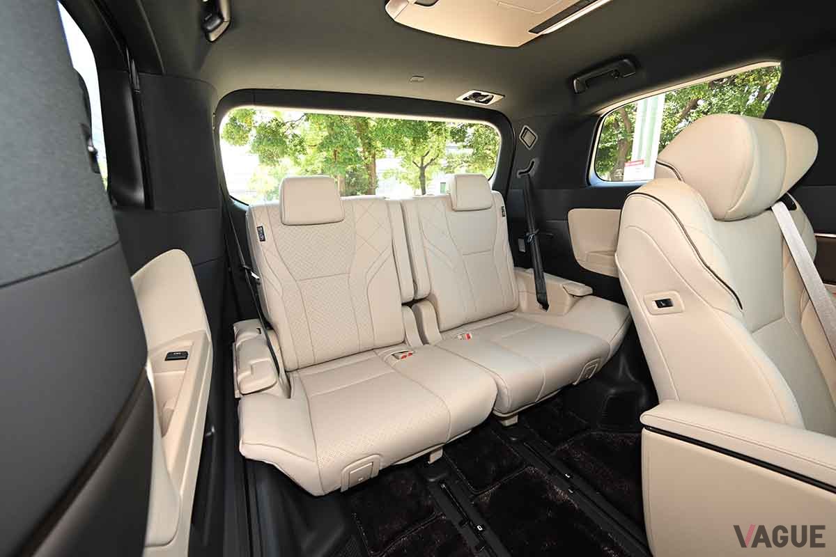 トヨタ「アルファード」「ヴェルファイア」。自販連調べの2024年度（2024年4月から2025年3月）の乗用車ブランド通称名別順位ではアルファードが全体の6位、ヴェルファイアが23位にランクインしている