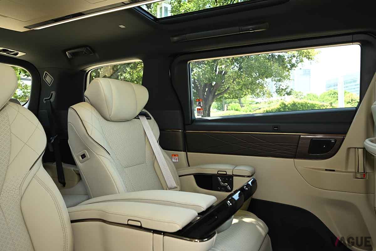 トヨタ「アルファード」「ヴェルファイア」。自販連調べの2024年度（2024年4月から2025年3月）の乗用車ブランド通称名別順位ではアルファードが全体の6位、ヴェルファイアが23位にランクインしている