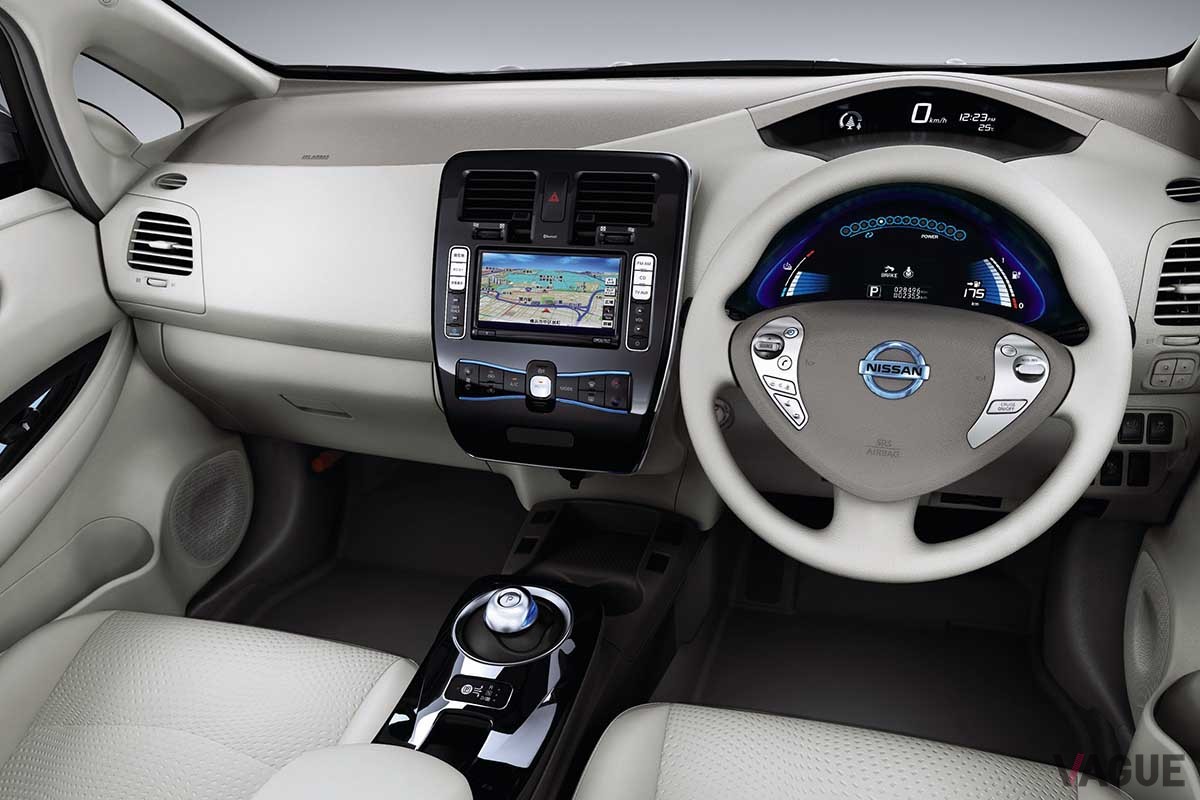 2010年に登場した“世界初の量産EV”日産初代「リーフ」。