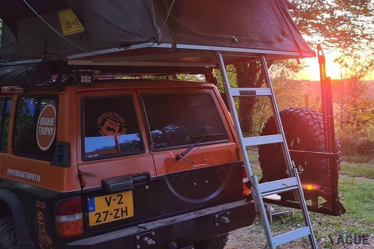 欧州のオークションに登場した1994年製日産「パトロール」ベースのキャンピングカー