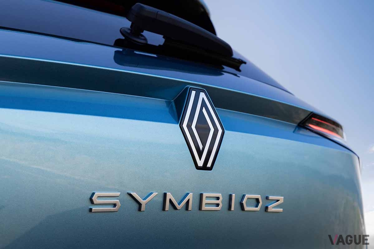 世界初公開されたルノー新型「シンビオズ」