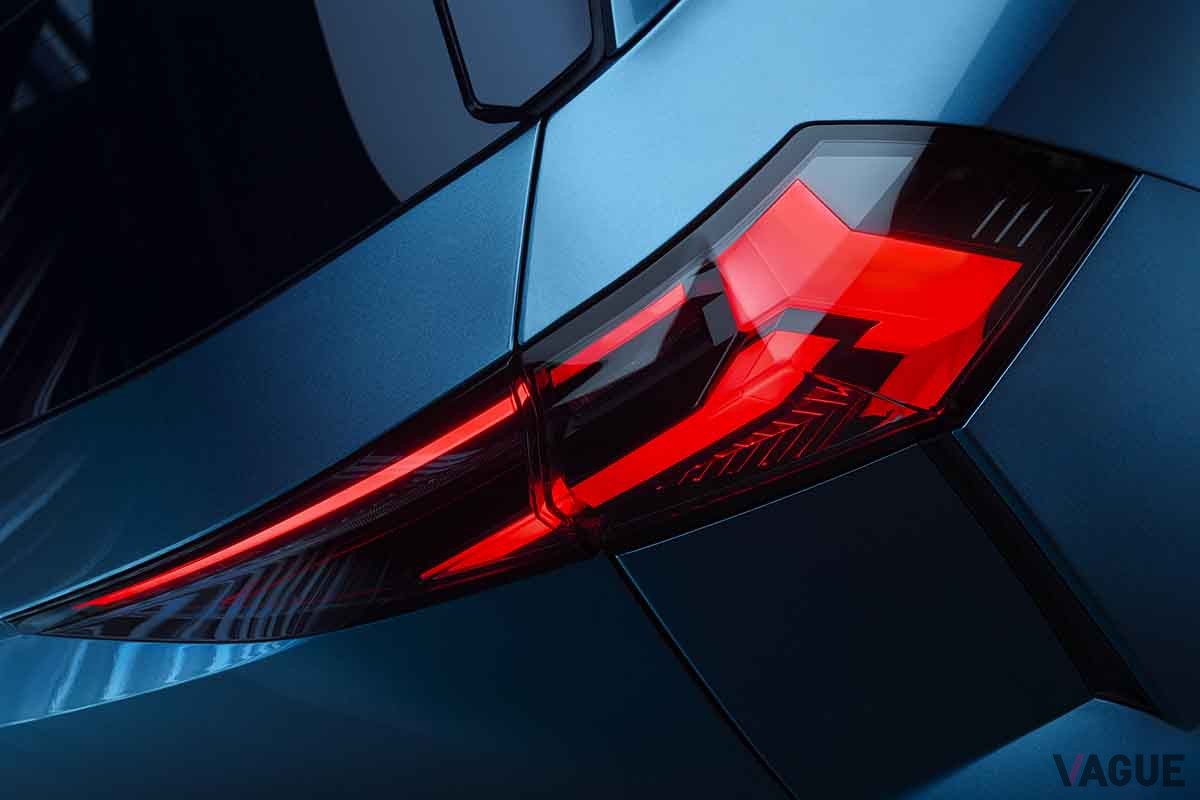 世界初公開されたルノー新型「シンビオズ」