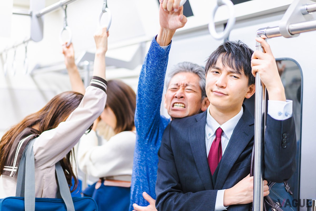 混雑時はどうしても持ち物が邪魔になるため周囲への配慮が必要