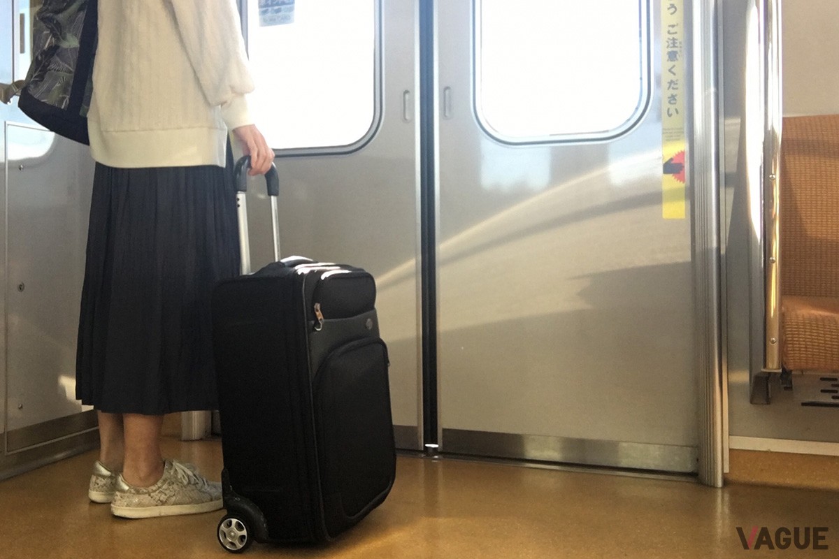 混雑時はどうしても持ち物が邪魔になるため周囲への配慮が必要