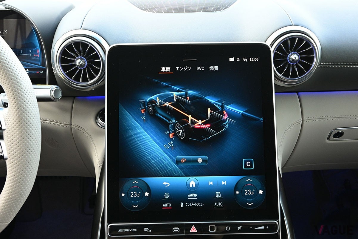 AMGらしい豪快な走りはもちろんのこと、優れた安全性や実用性など全方位的性能も身につけたメルセデスAMG「GTクーペ」