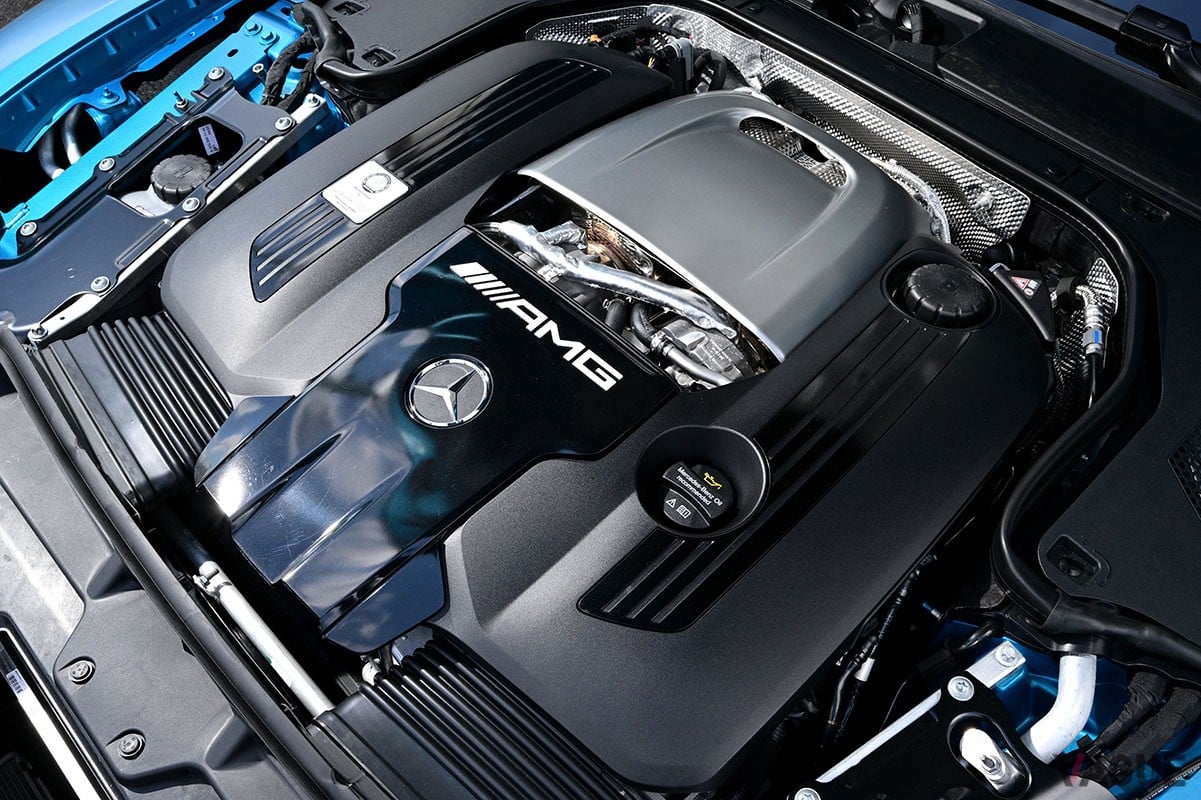 AMGらしい豪快な走りはもちろんのこと、優れた安全性や実用性など全方位的性能も身につけたメルセデスAMG「GTクーペ」
