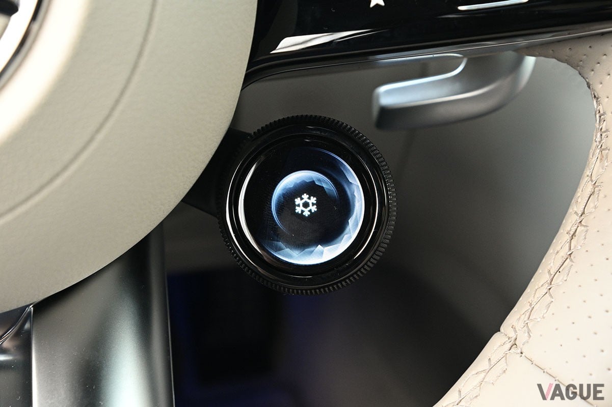 AMGらしい豪快な走りはもちろんのこと、優れた安全性や実用性など全方位的性能も身につけたメルセデスAMG「GTクーペ」