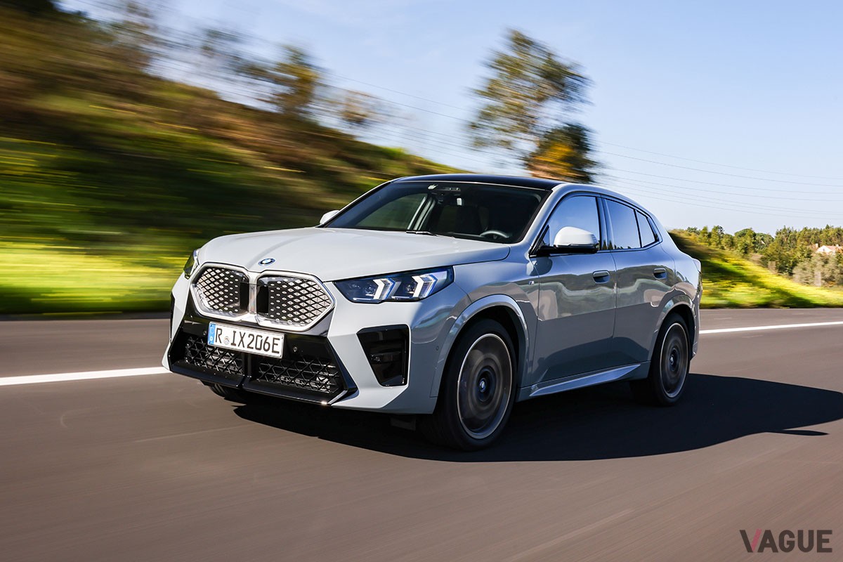 BMW新型「iX2 xDrive30 Mスポーツ」