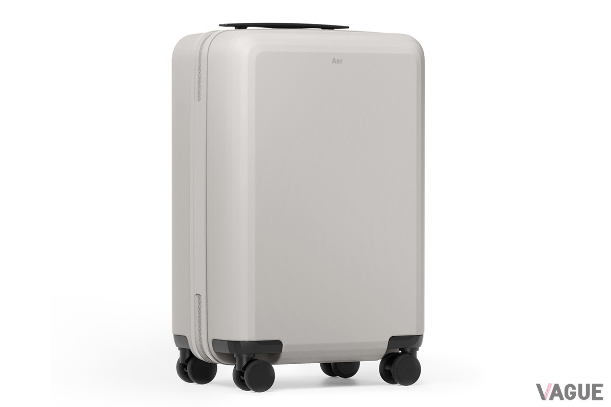 シンプルな美しさが際立つホワイト。