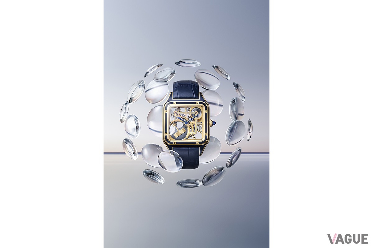 「サントス デュモン スケルトンウォッチ」／自動巻き、18KYGケース、ケースサイズ縦43.5×横31.4㎜、ケース厚8㎜日常生活防水。世界限定150本。価格（消費税込予価）605万8800円 Maud Rémy Lonvis © Cartier 