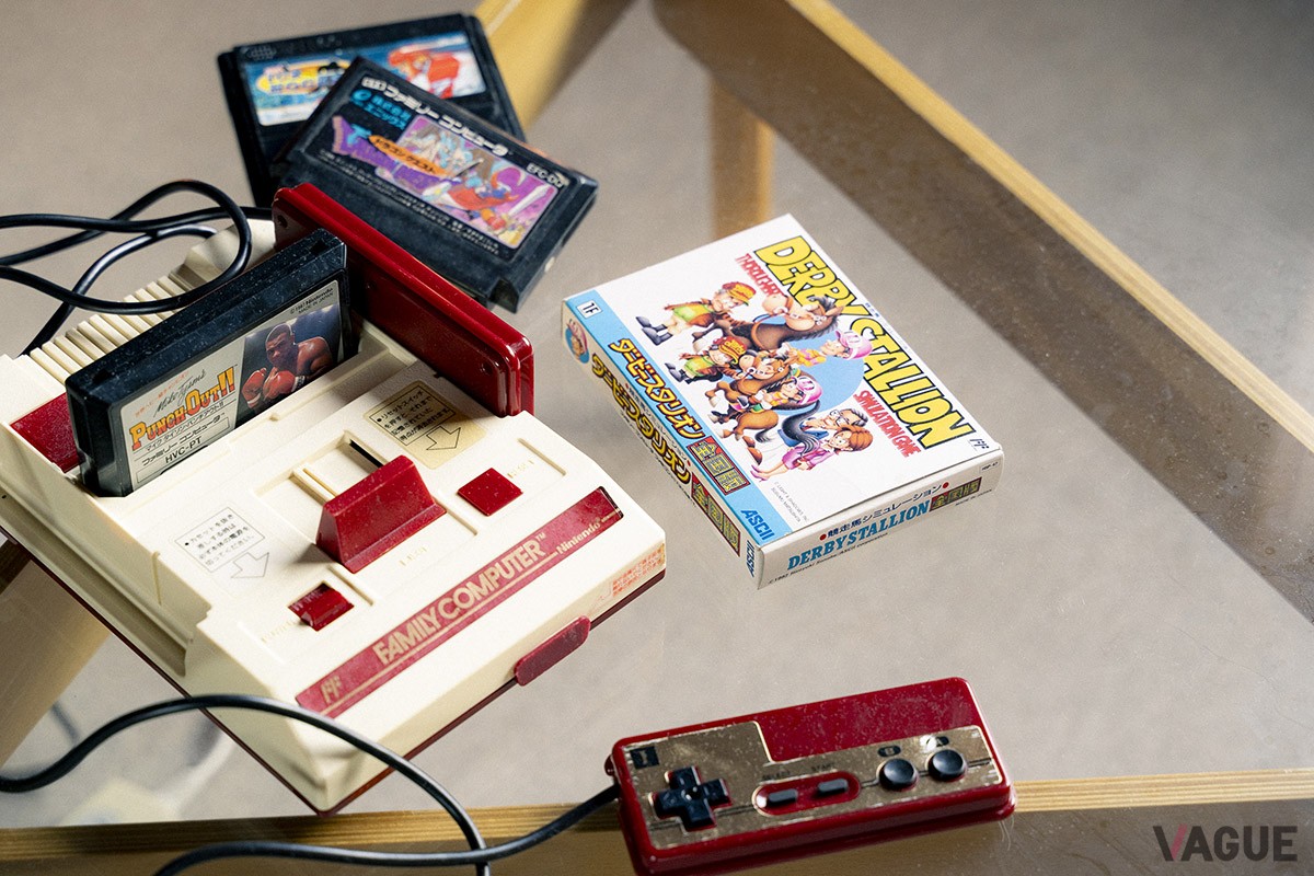 懐かしのファミコンも楽しめる