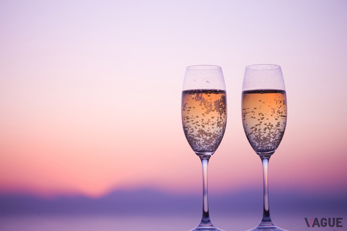 心地よい風を感じながら、龍馬が過ごした高知の景色を満喫できるルーフトップバー