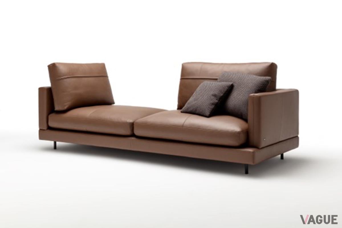 ベースのフレームおよびクッションの張地は、ファブリック約200種・レザー約80種と豊富なバリエーションから選べる